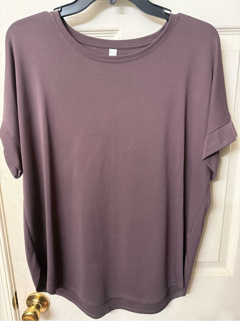 STYLUS Short Sleeve Relaxed Tee in Mauve Brown